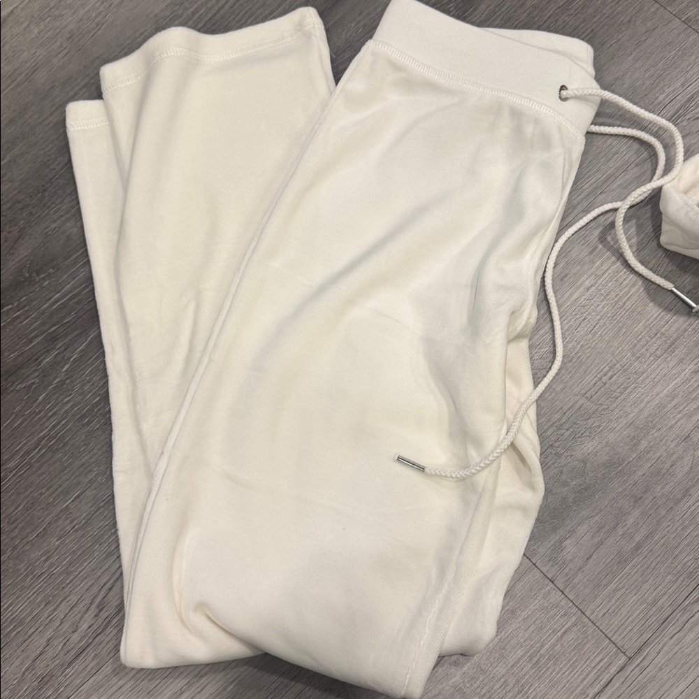 NWT Juicy Couture White Velour Tracksuit Set ✨Size:S💖 - Picture 5 of 6